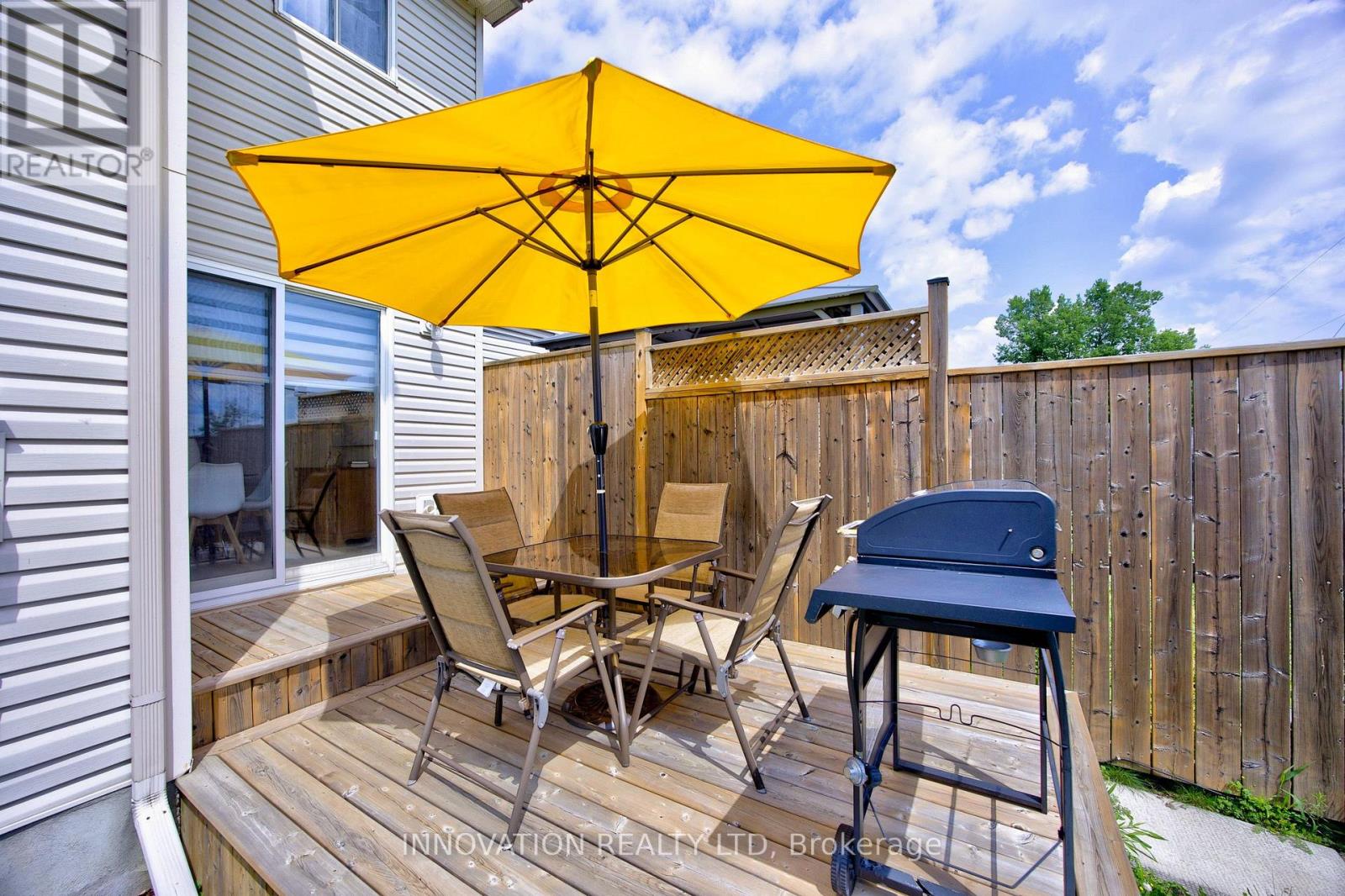 6 CRAMPTON DRIVE - 42