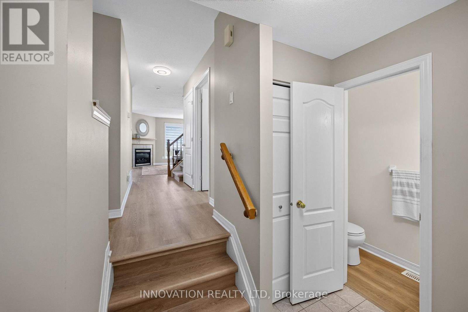 6 CRAMPTON DRIVE - 5