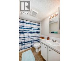 402, 319 2 Avenue - photo 12