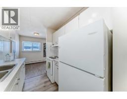 402, 319 2 Avenue - photo 14