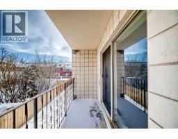 402, 319 2 Avenue - photo 20