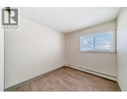 402, 319 2 Avenue - photo 27