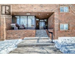 402, 319 2 Avenue - photo 4