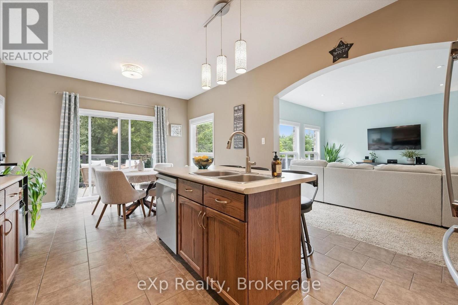 41 WESTRA DRIVE - Image 17