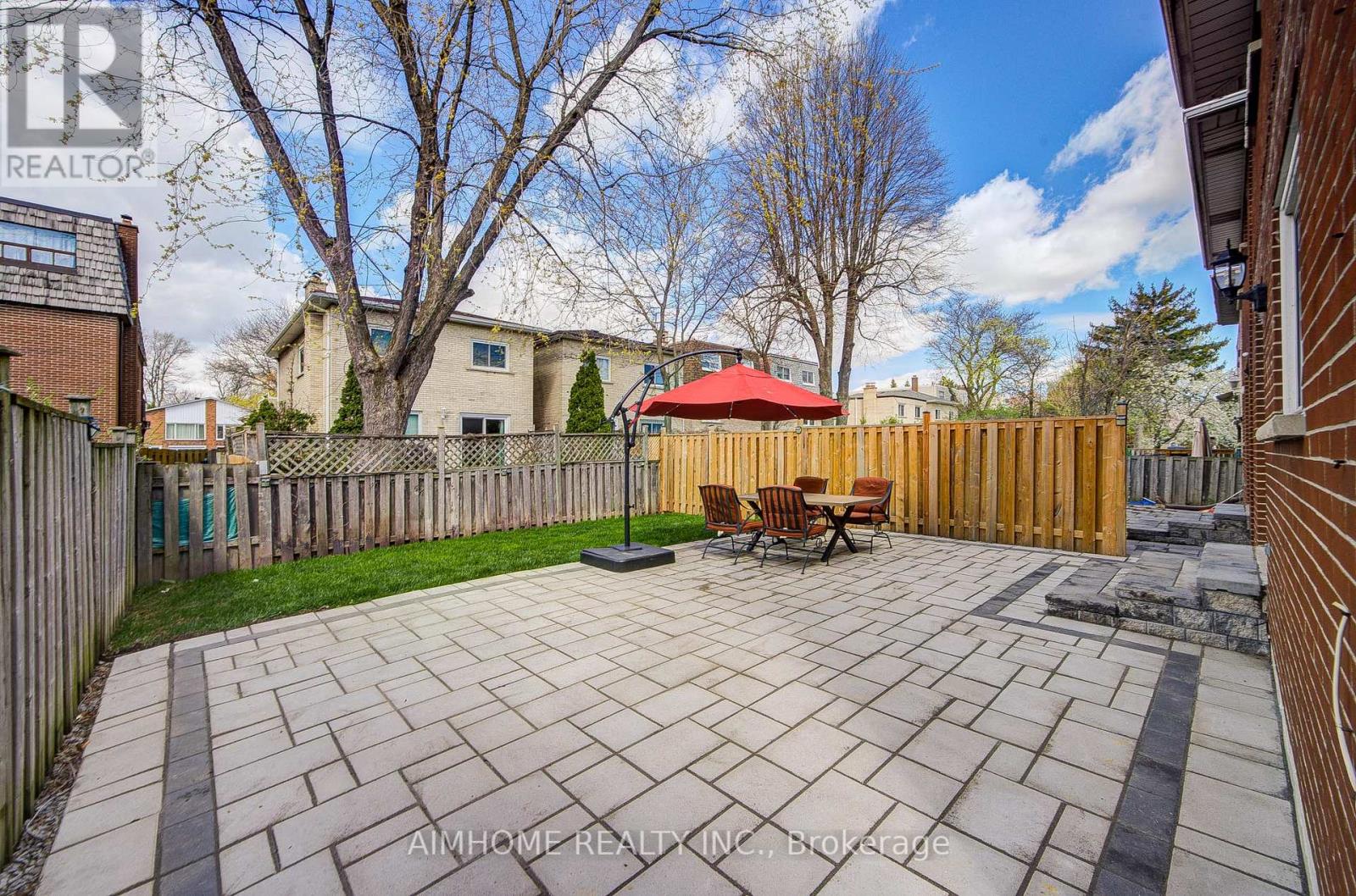 163 CHIPWOOD CRESCENT - 45