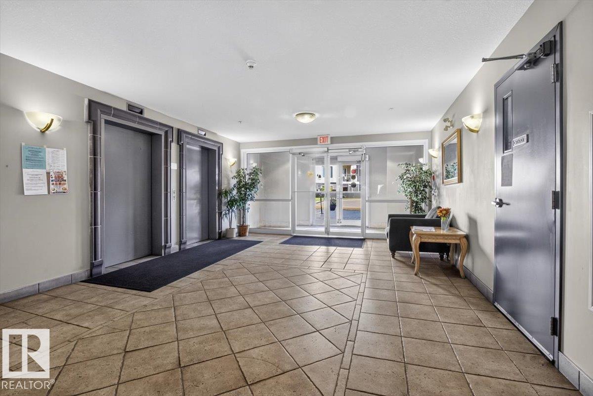 116 237 YOUVILLE DR E NW