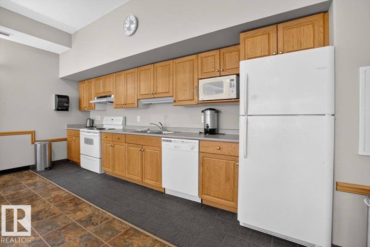 #116 237 YOUVILLE DR E NW - 39