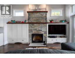 8572 Rumming Rd, Lantzville, BC V0R2H0 Photo 17