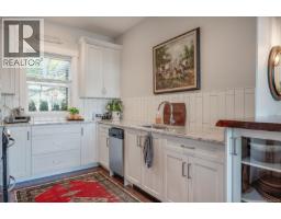 8572 Rumming Rd, Lantzville, BC V0R2H0 Photo 49