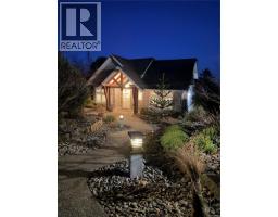 8572 Rumming Rd, Lantzville, BC V0R2H0 Photo 73