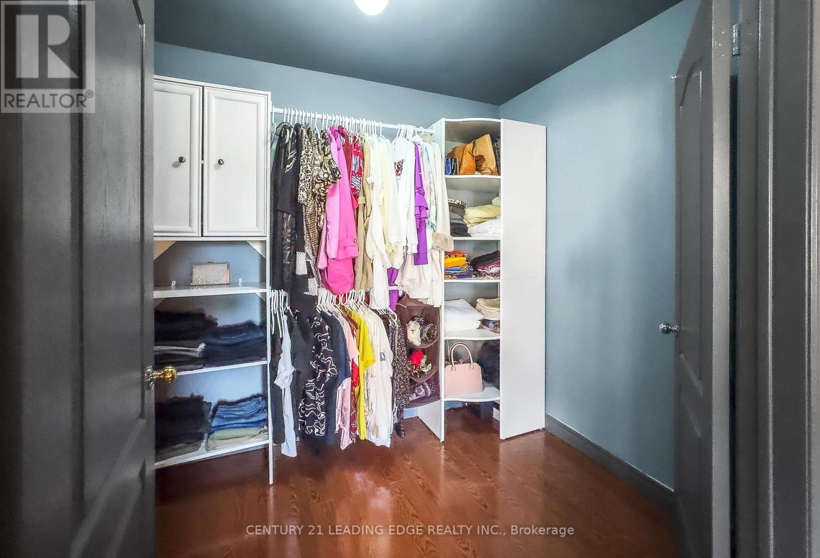 16 BICKNELL COURT - Image 33