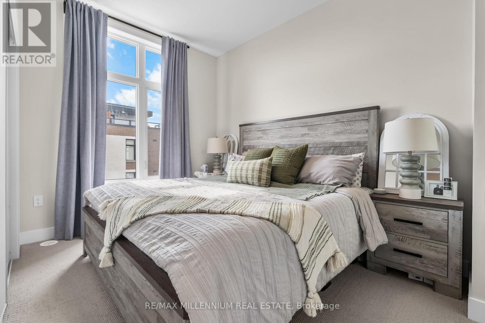 #U208 9560 ISLINGTON AVENUE - 14