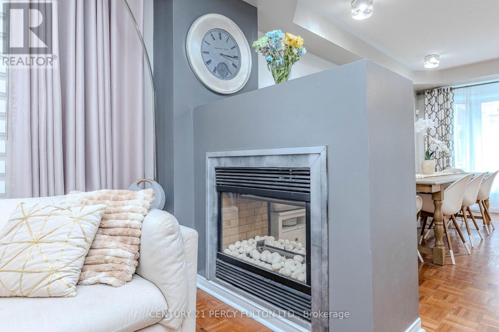 137 BLUE WILLOW DRIVE - 20
