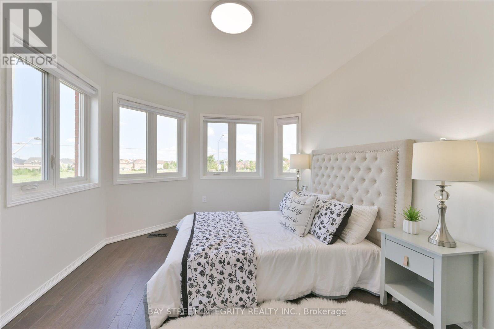 9096 DUFFERIN STREET N - Image 28