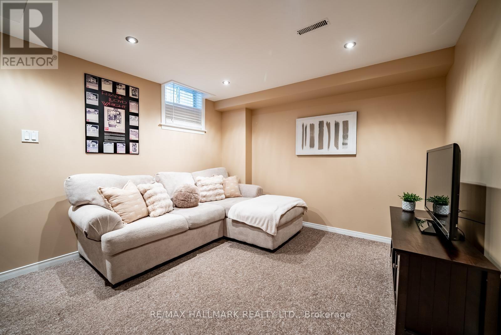 25 STARR CRESCENT - Image 30