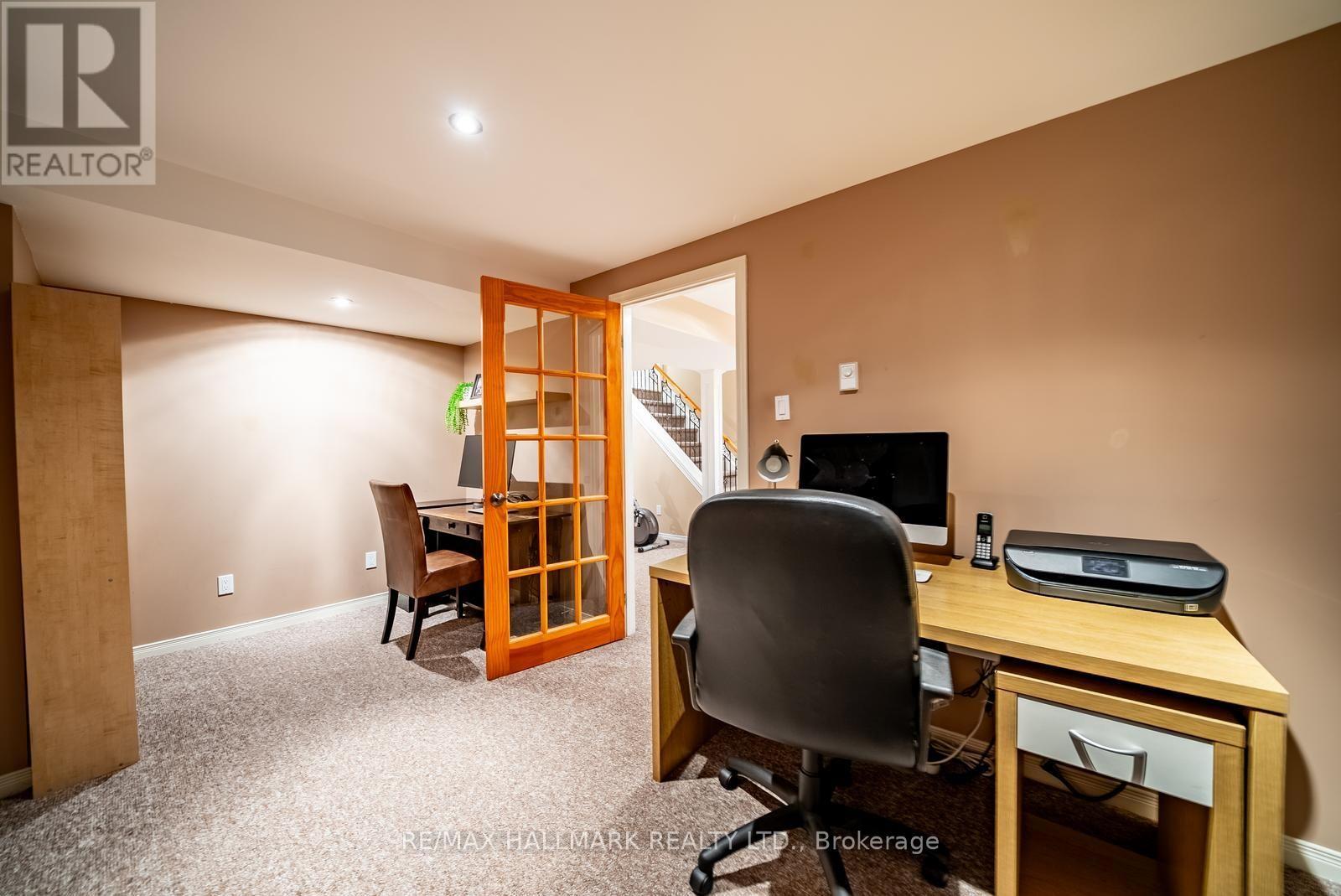 25 STARR CRESCENT - Image 33
