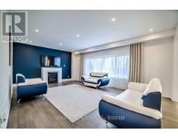 125 Gardiner Drive N, Bradford West Gwillimbury, ON L3Z0J6 Photo 13