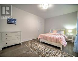 125 Gardiner Drive N, Bradford West Gwillimbury, ON L3Z0J6 Photo 16