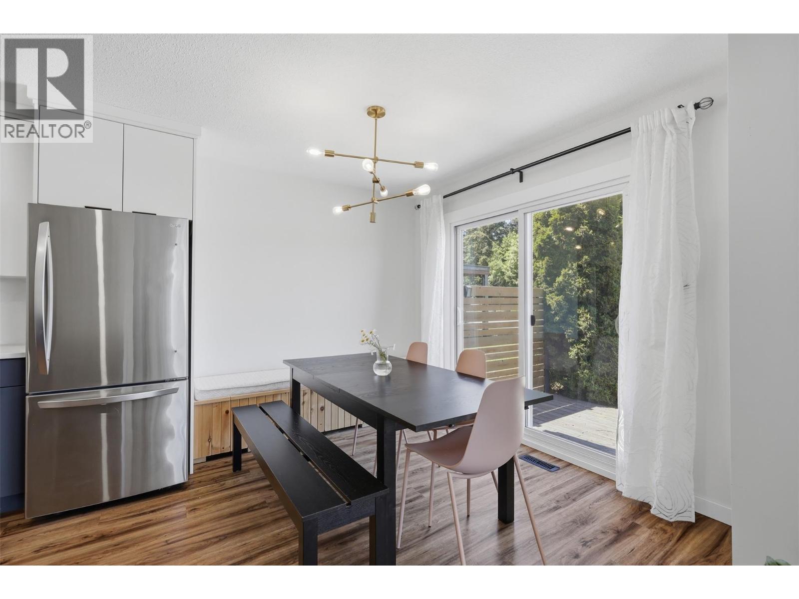 575 GLENEAGLES Drive - Image 7