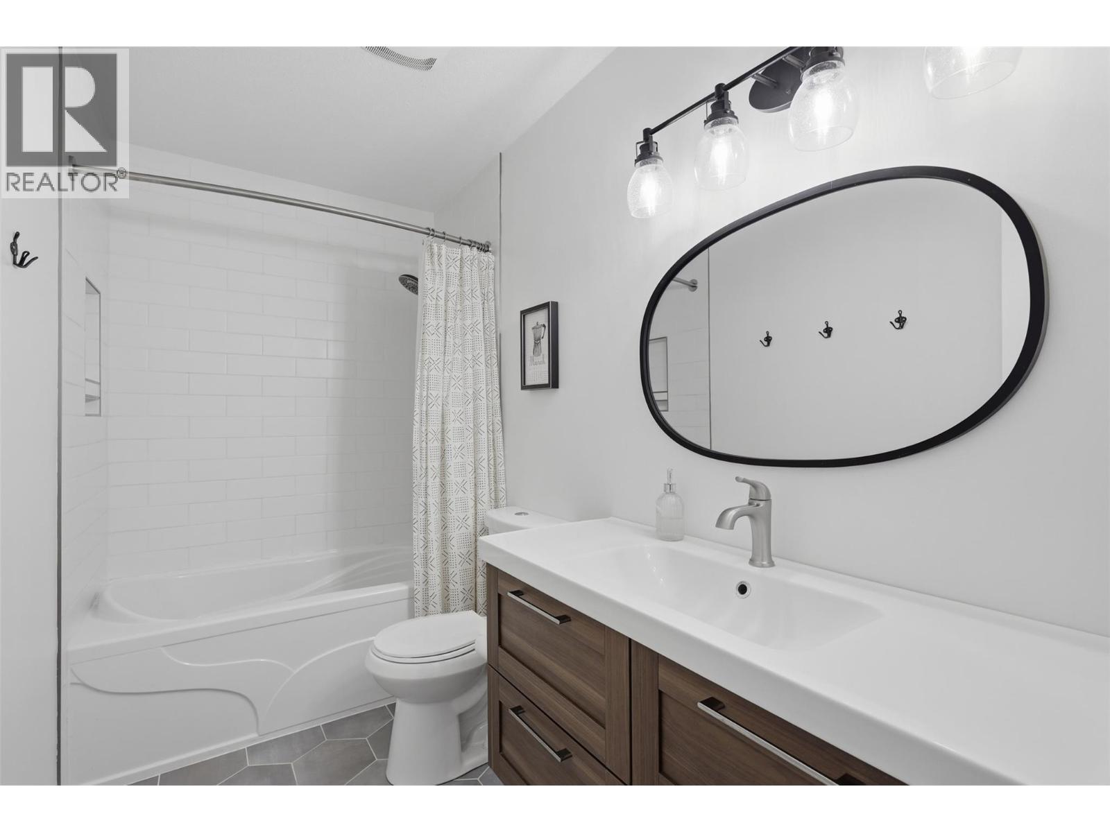 575 GLENEAGLES Drive - Image 21