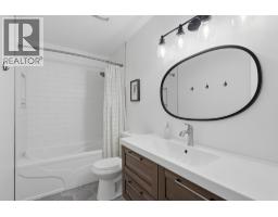 575 Gleneagles Drive, Kamloops, BC V2E1X1 Photo 21