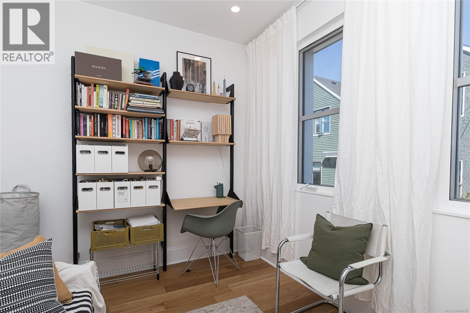 #21 230 Wilson St - 21