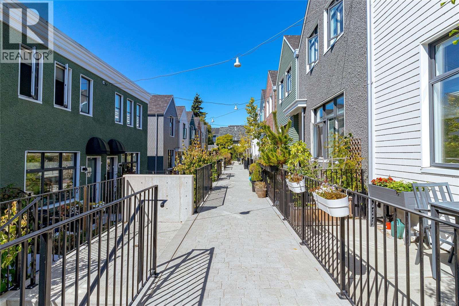 #21 230 Wilson St - 31