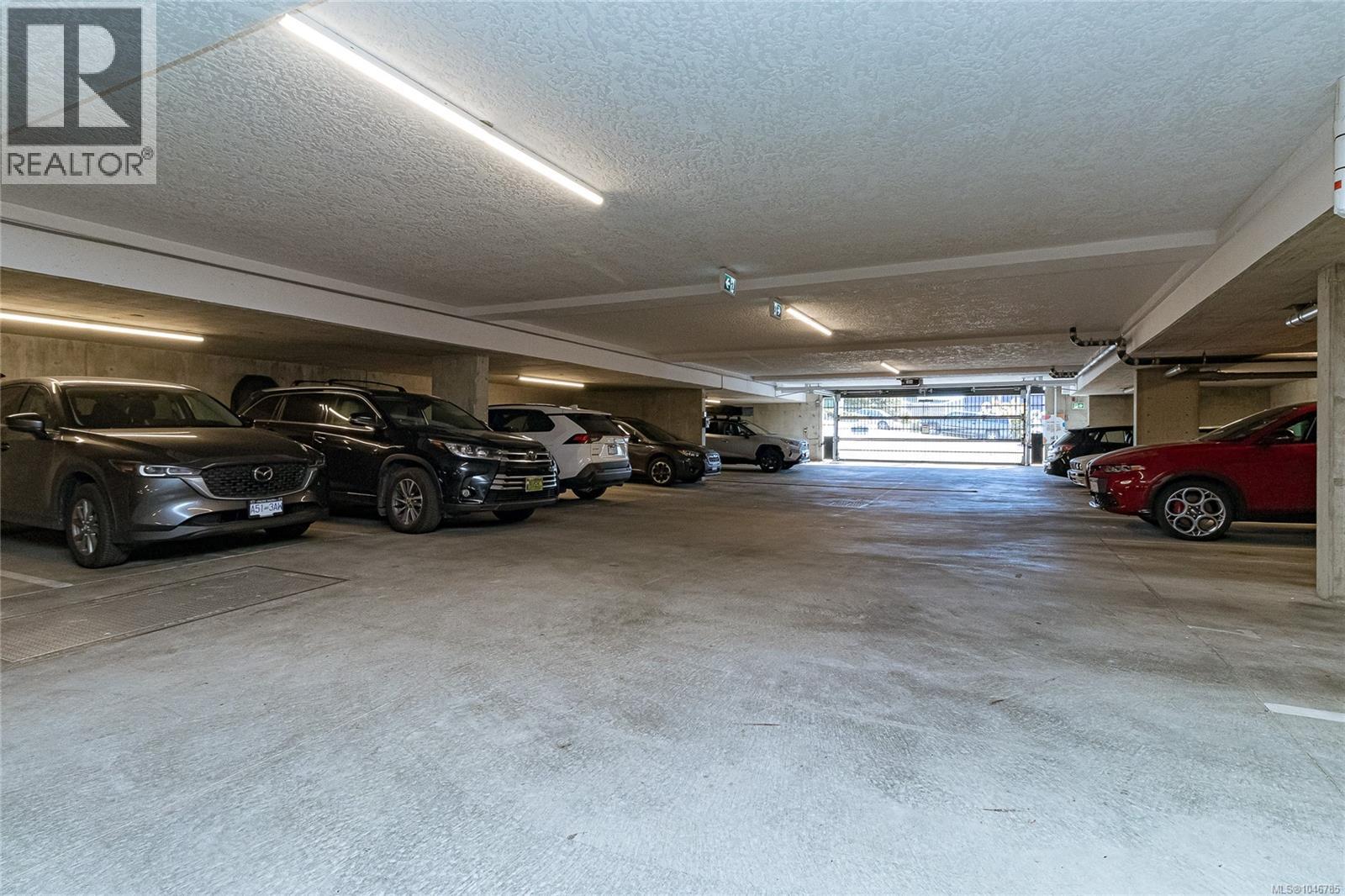 #21 230 Wilson St - Image 37