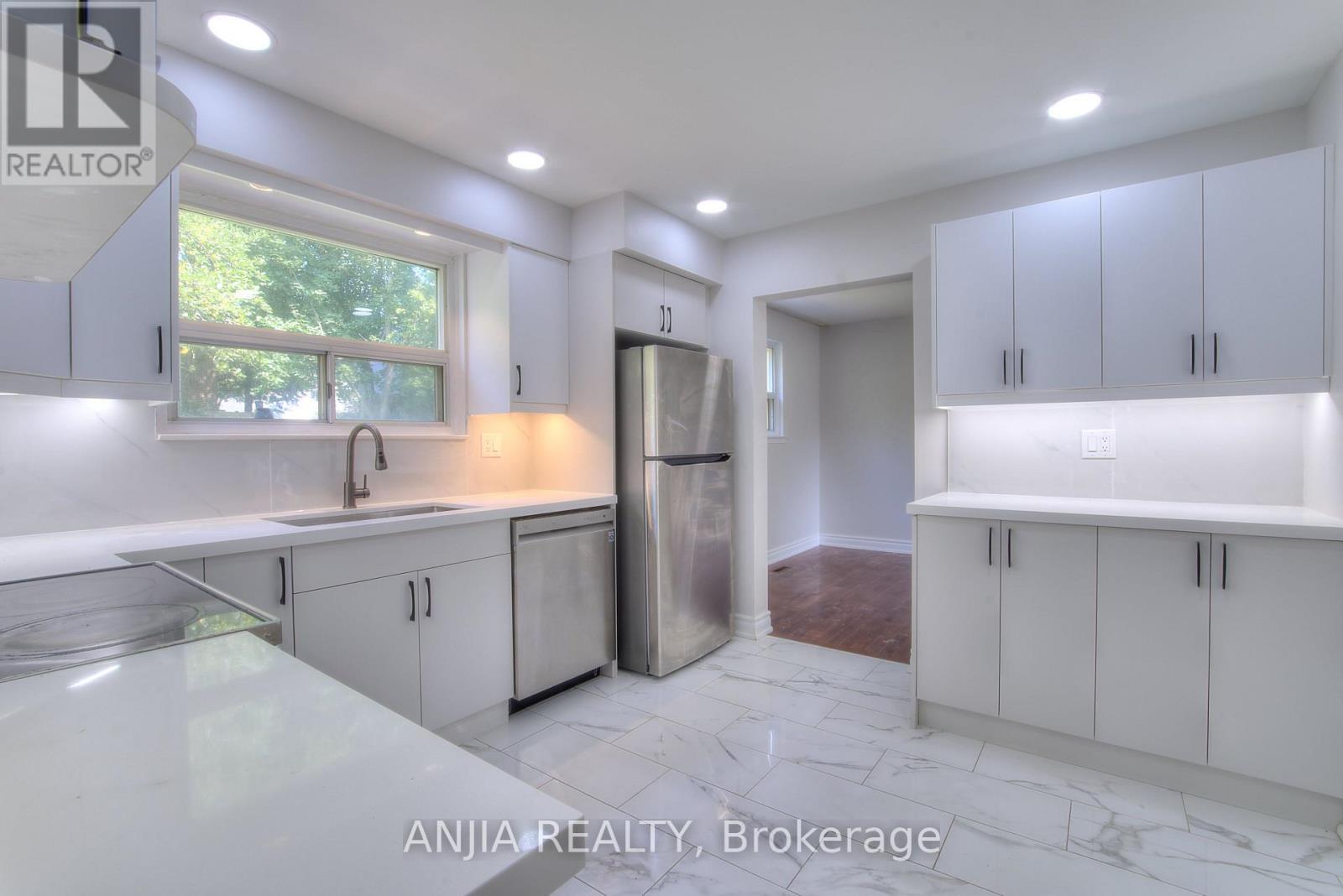 14 CHERRYSTONE DRIVE