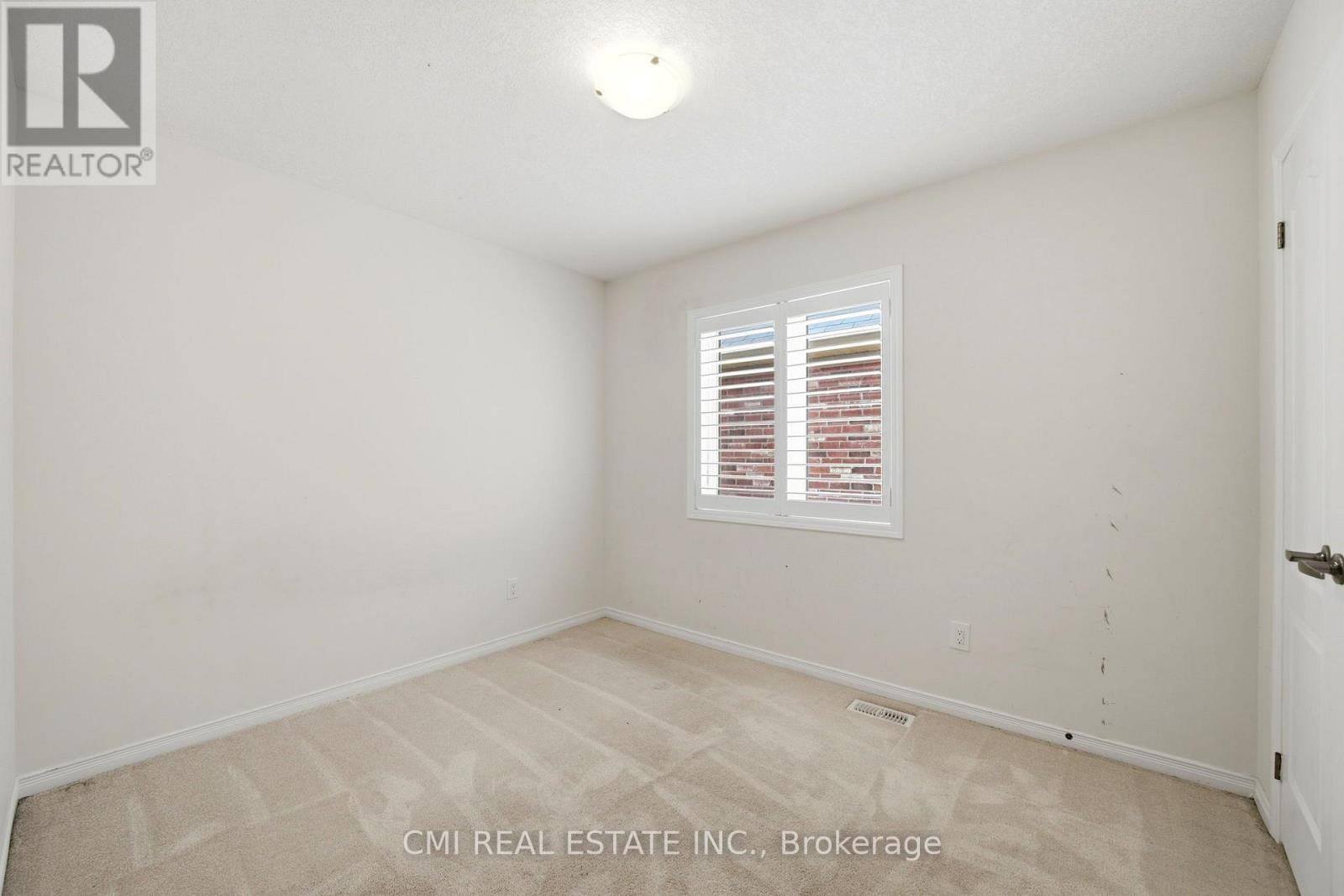 162 GOLDEN SPRINGS DRIVE - 23