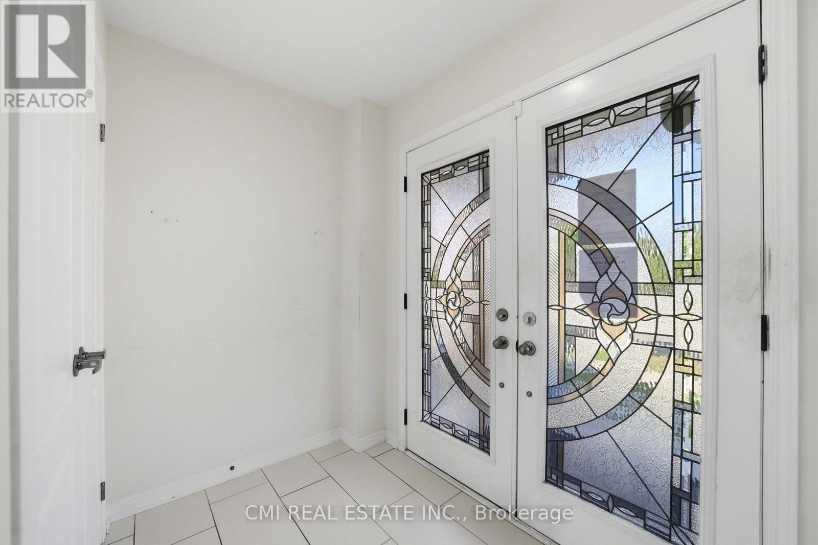 162 GOLDEN SPRINGS DRIVE - 4