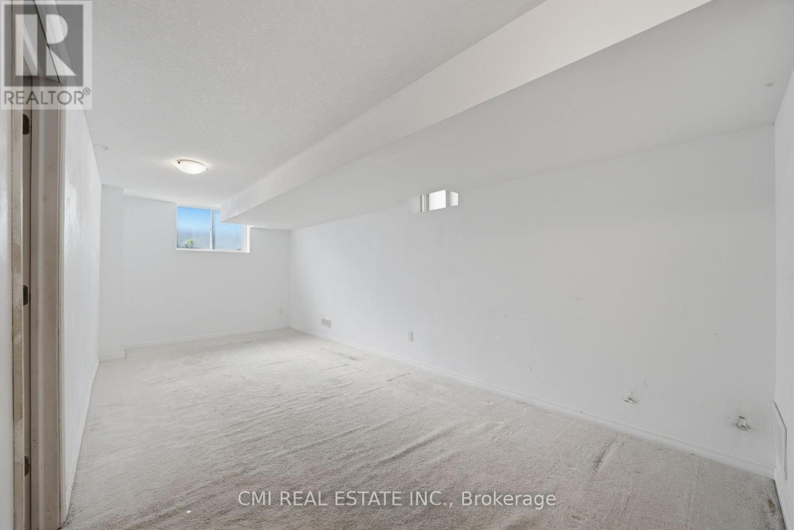 162 GOLDEN SPRINGS DRIVE - Image 41