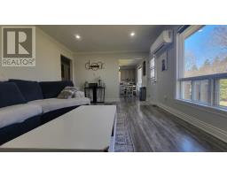 Foyer - 202 Saunders Road, Deerfield, NS B5A5N6 Photo 6
