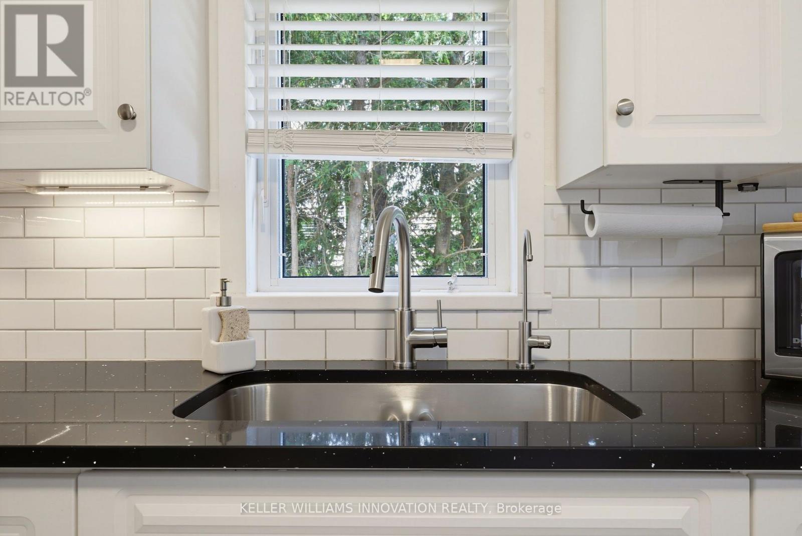 535 ARGYLE AVENUE N - Image 23
