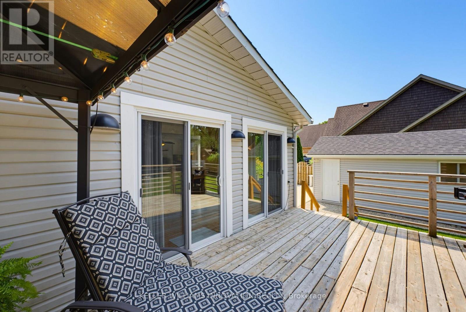 535 ARGYLE AVENUE N - Image 34