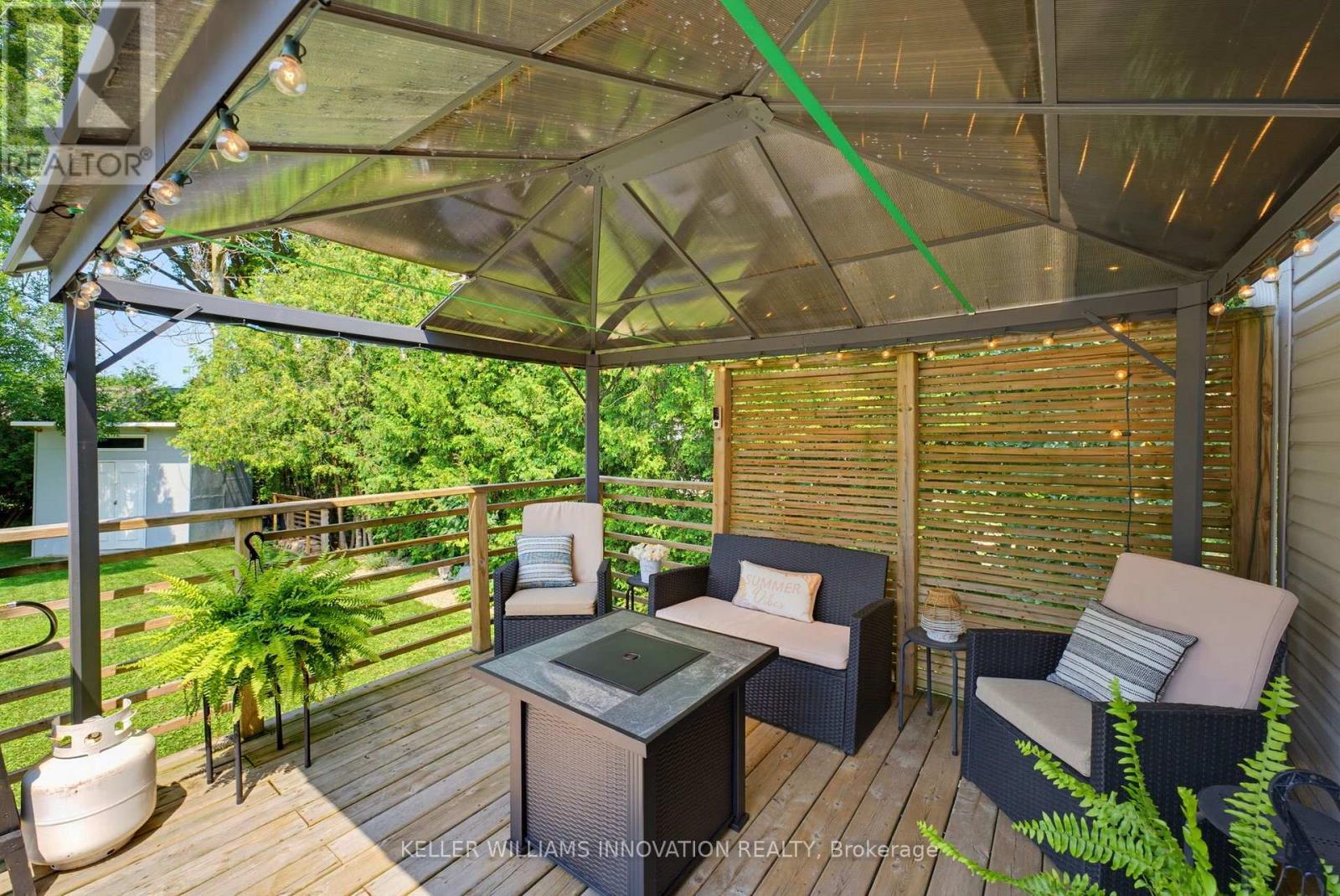 535 ARGYLE AVENUE N - Image 36
