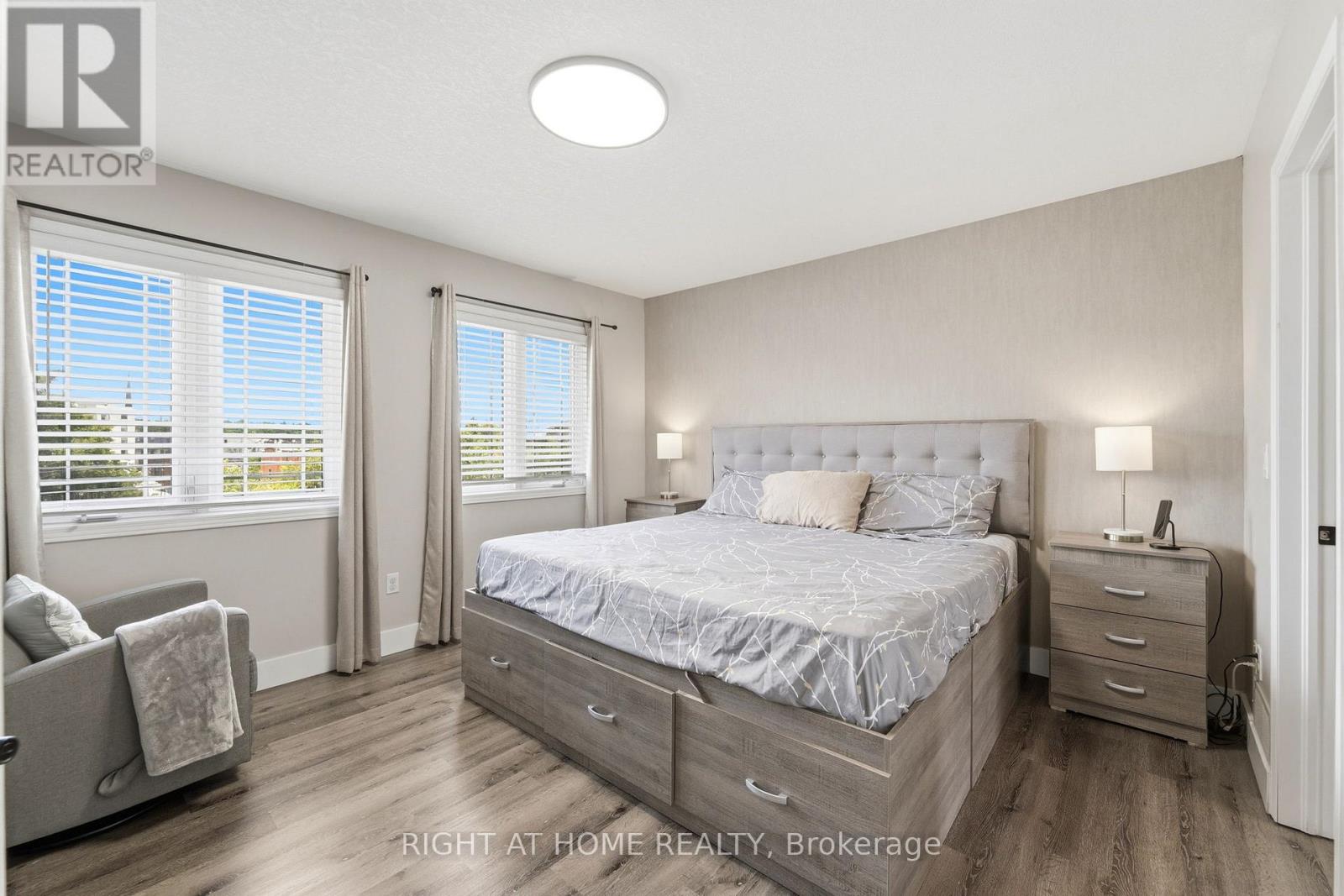 65 WELLINGTON SOUTH - Image 15