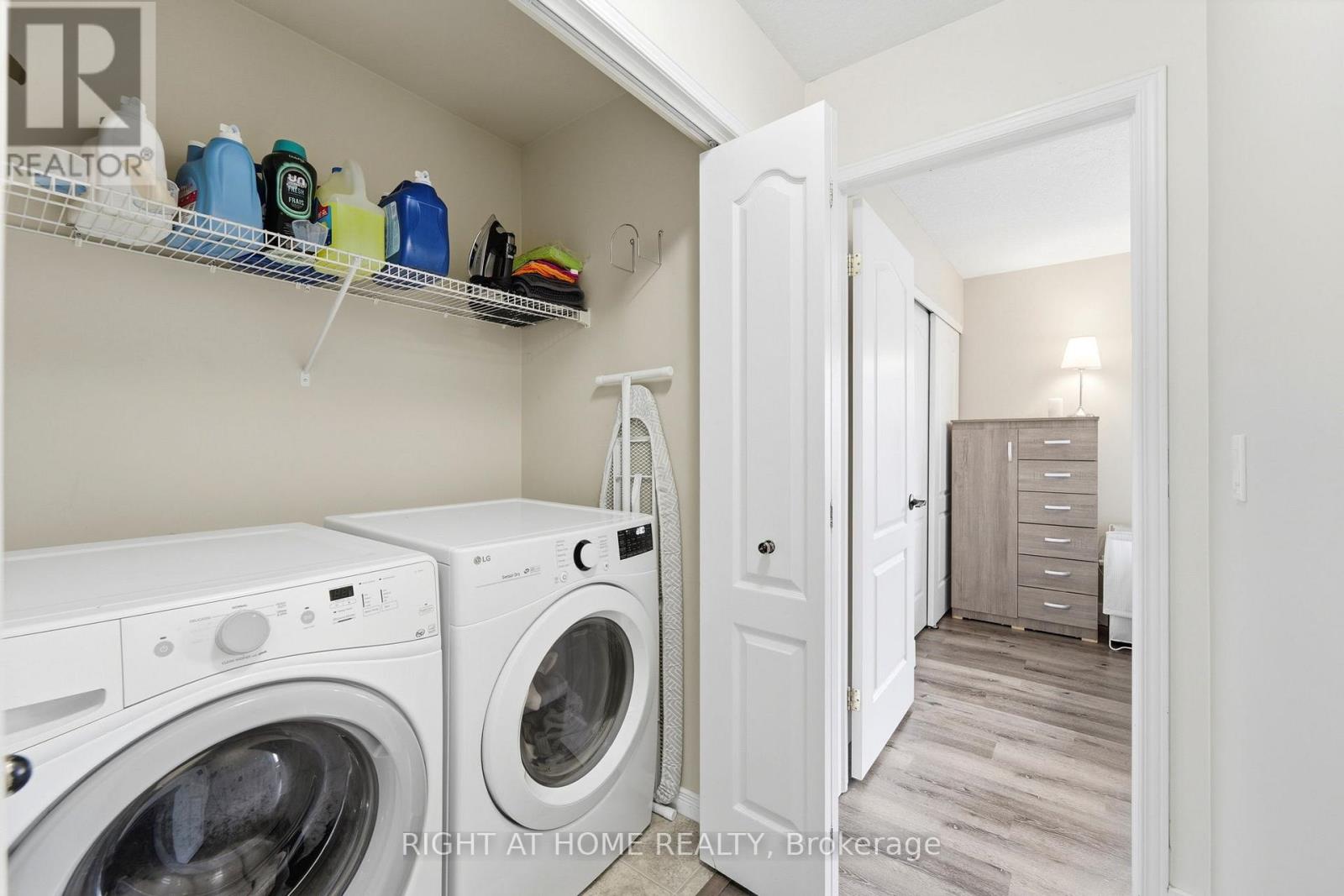 65 WELLINGTON SOUTH - Image 22
