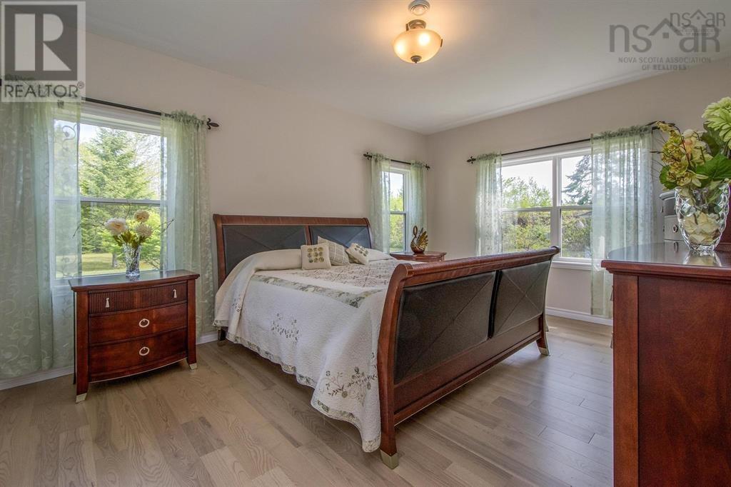 Property 21 of 44 of 31 Grebe Avenue