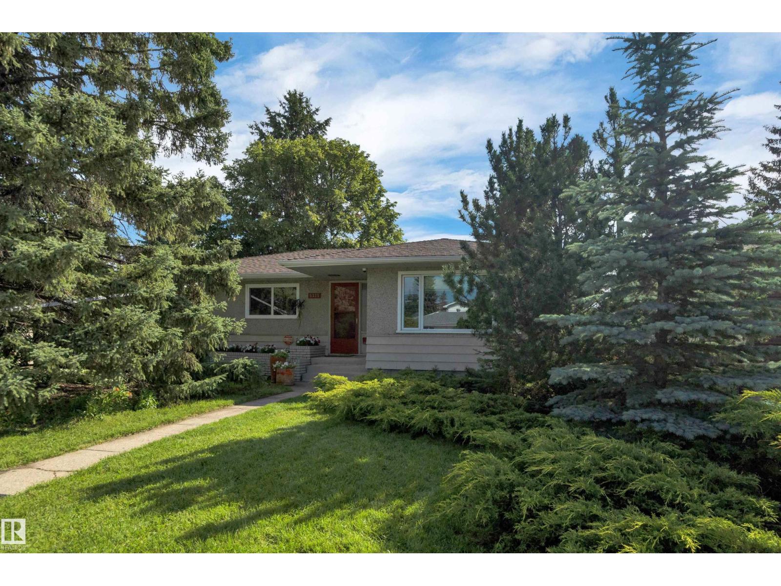 5331 105 ST NW - 1
