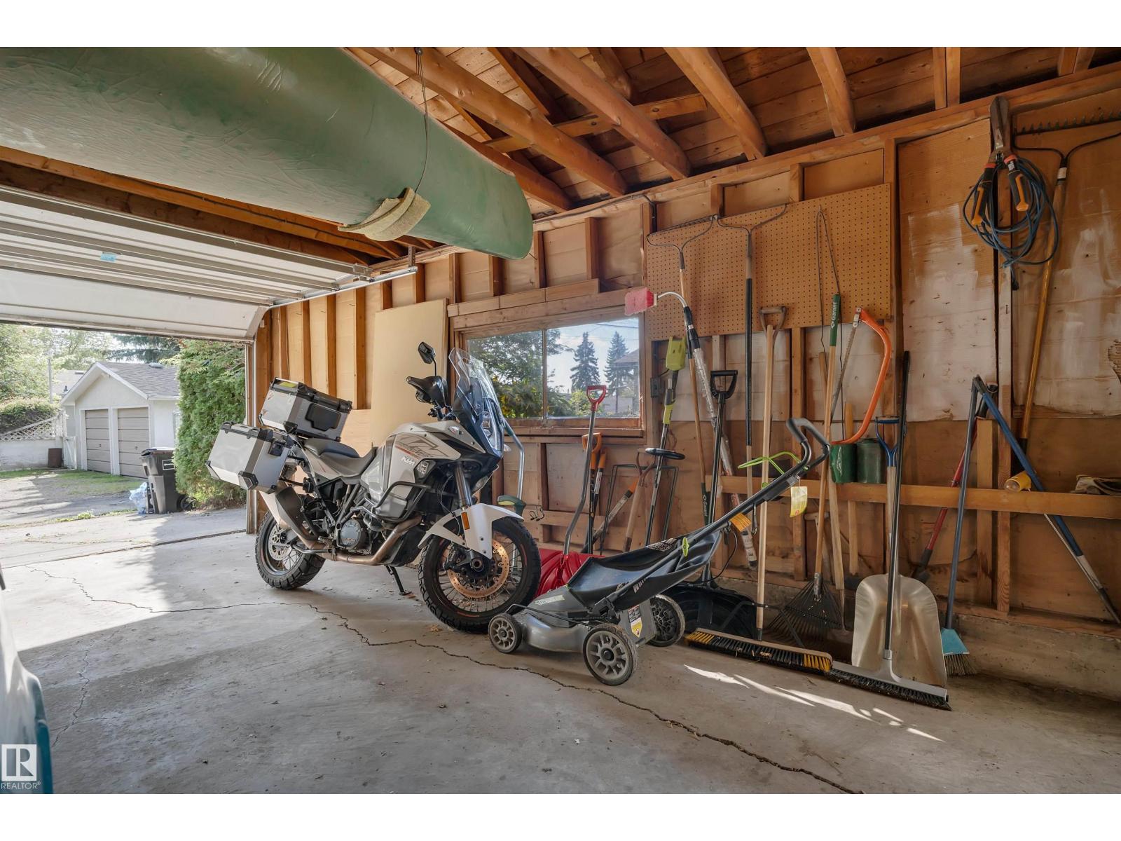 5331 105 ST NW - 58