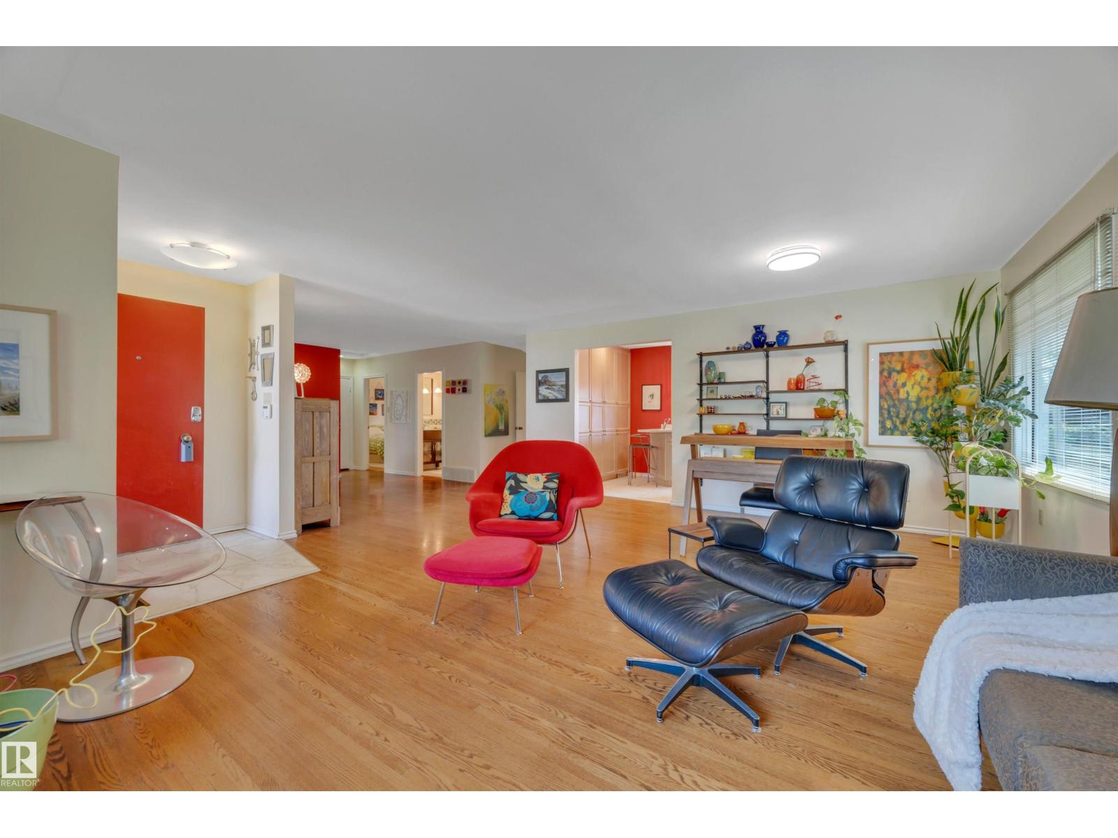 5331 105 Street NW - Photo 9