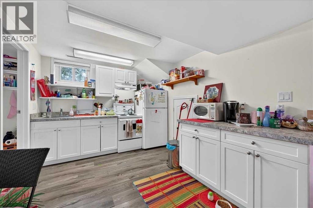 7804 34 Avenue Northwest - Photo 26