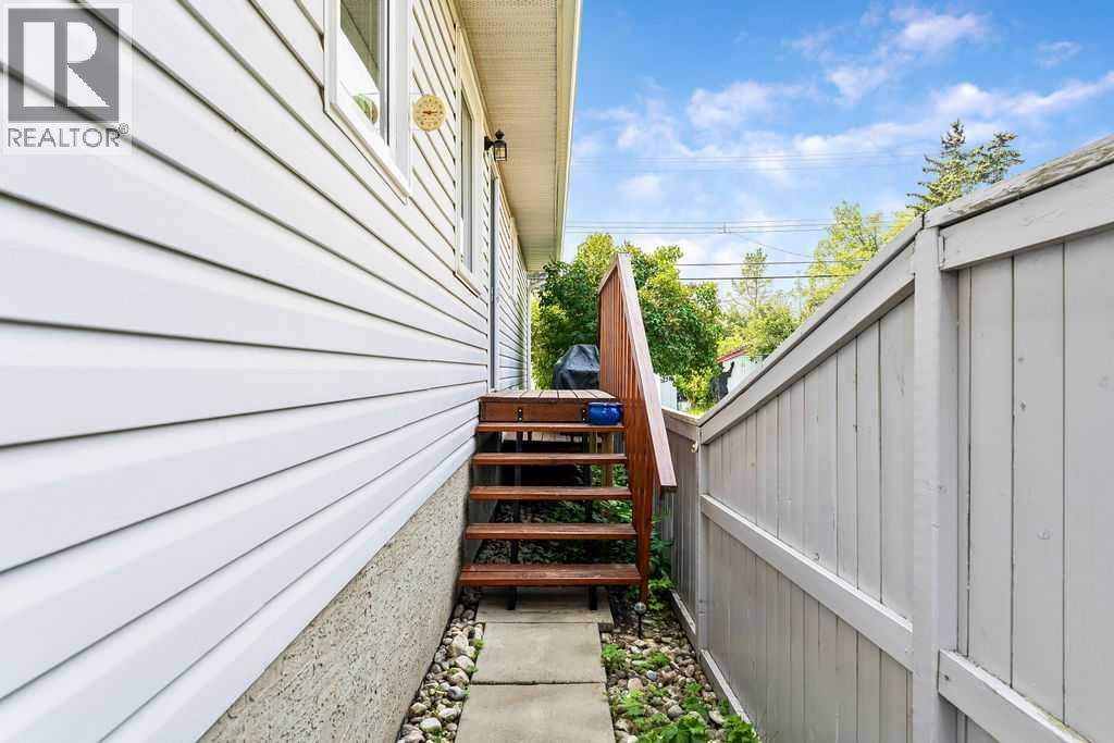 4325 70 Street NW - 31