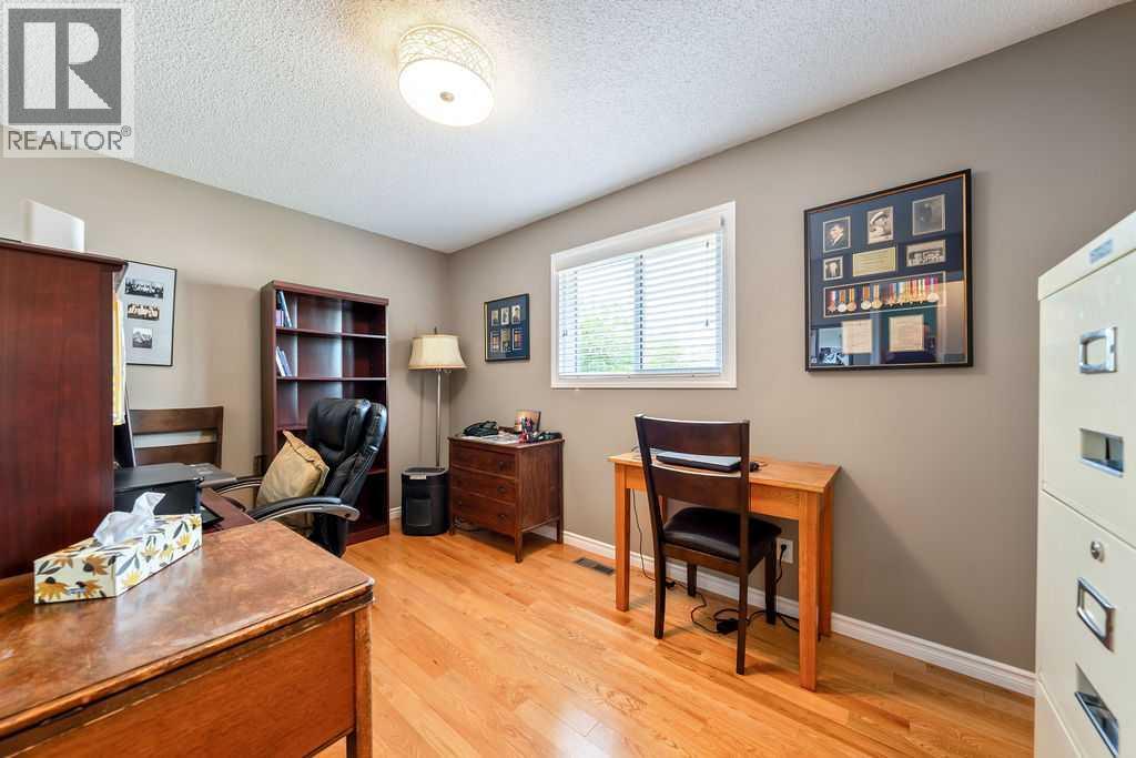 4325 70 Street NW - Image 19