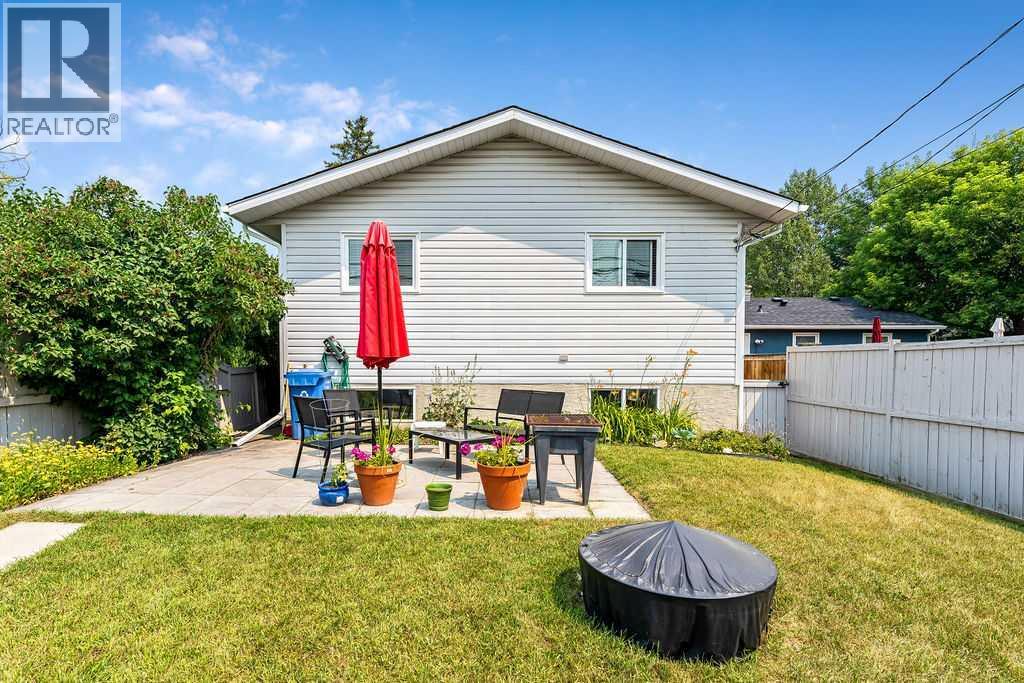 4325 70 Street NW - 27