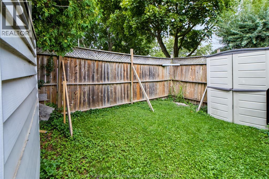 26 EARL DRIVE - 24