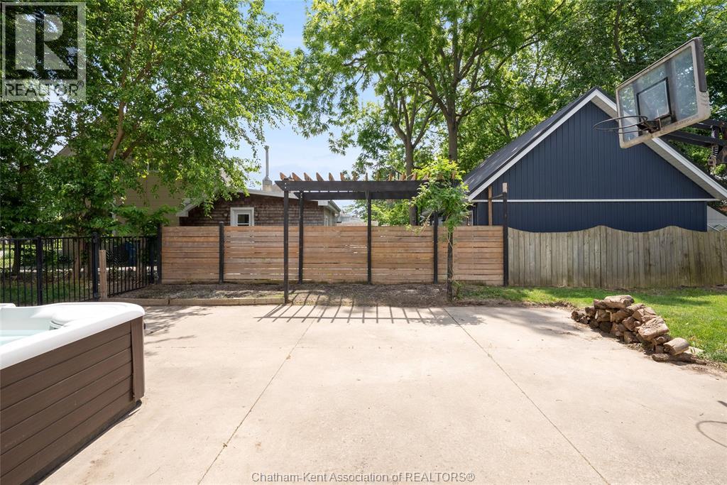 138 ELIZABETH STREET - 41