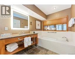 Living room - 306-308b 1376 Lynburne Pl, Langford, BC V9B6S1 Photo 9