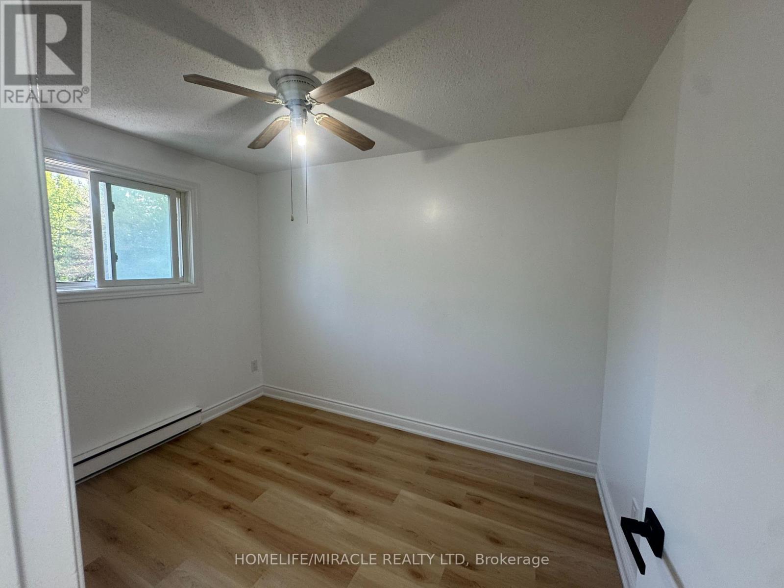 #6 893 LAKESHORE DRIVE - 9